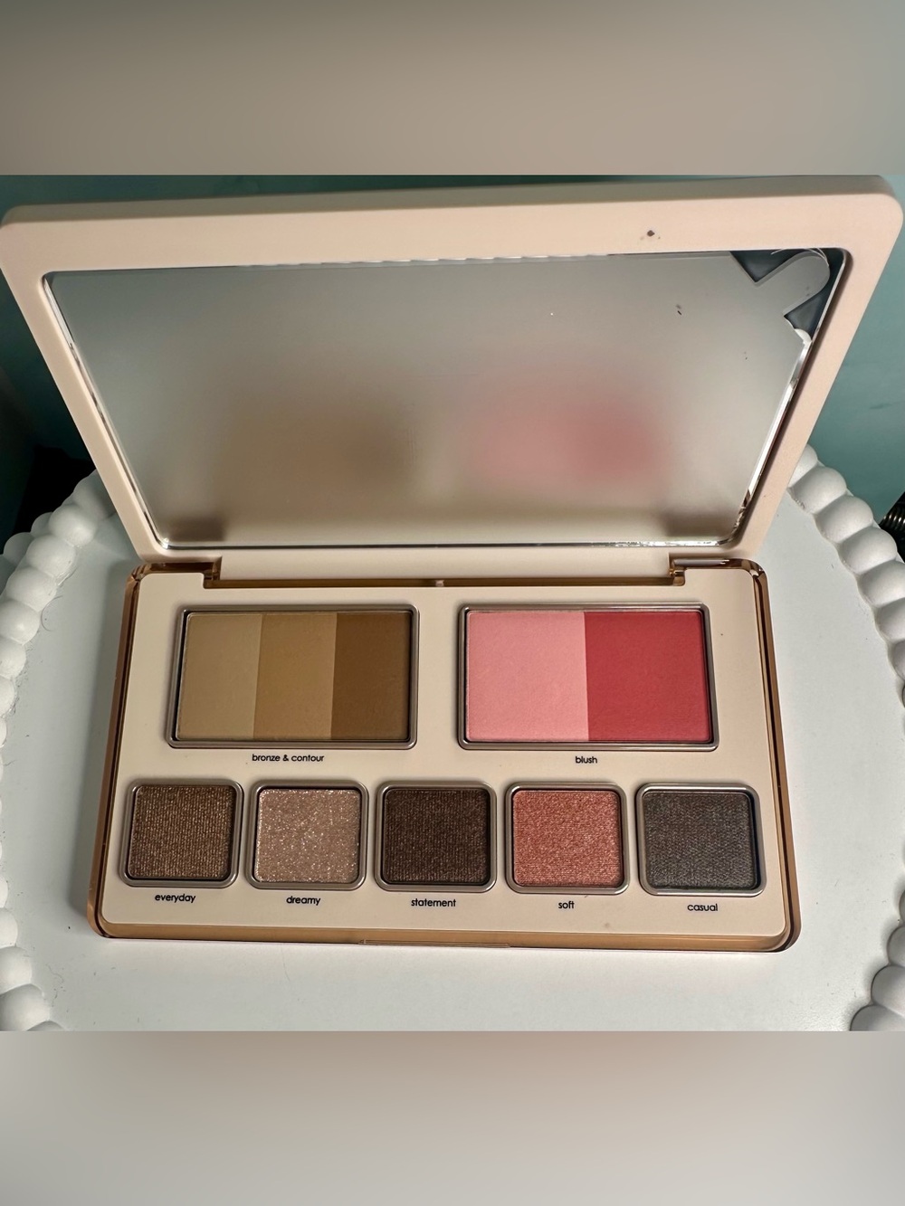 NATASHA DENONA Hy-per Natural Face Palette New In Box